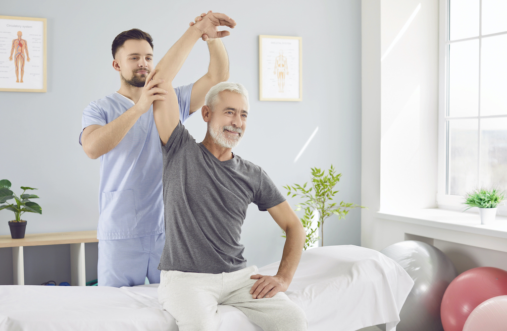 5 Ways to Naturally Stop Neck & Shoulder Pain - Strive 2 Move ...